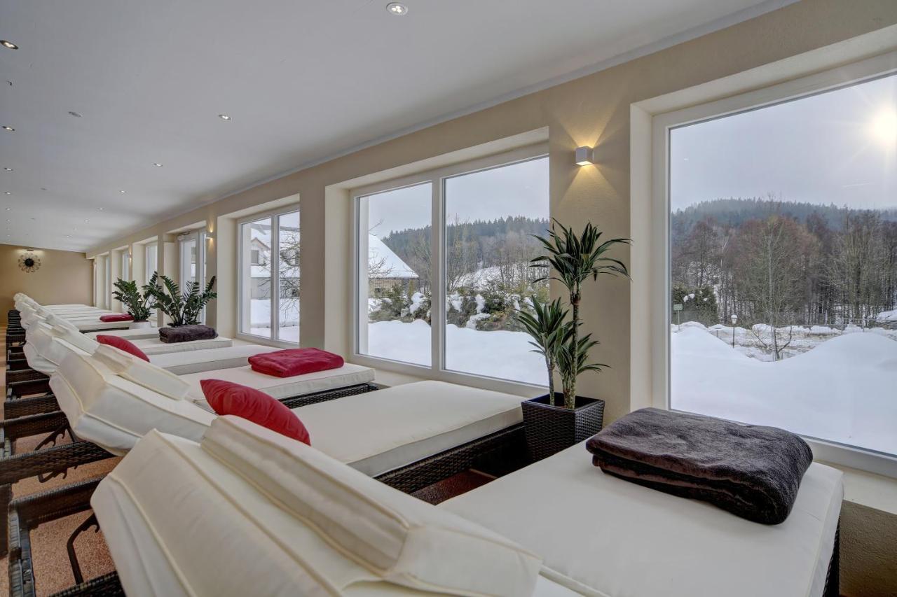 Wellnesshotel Deine Auszeit, Adults Only Achslach Eksteriør billede