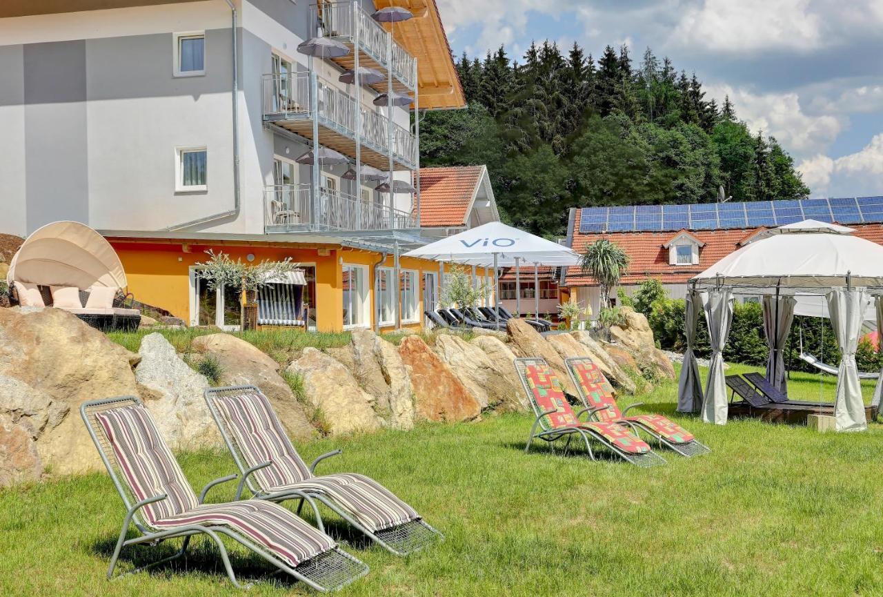 Wellnesshotel Deine Auszeit, Adults Only Achslach Eksteriør billede